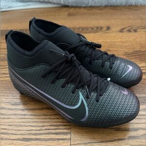 Nike Kids Sneakers Black with silver Accents